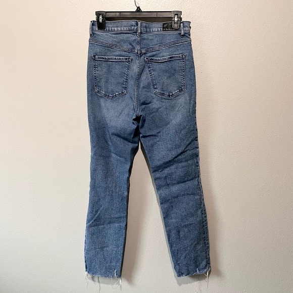 EXPRESS- Curvy Skinny High Rise Women's Blue Distressed Jeans Size 8R - Picture 2 of 7